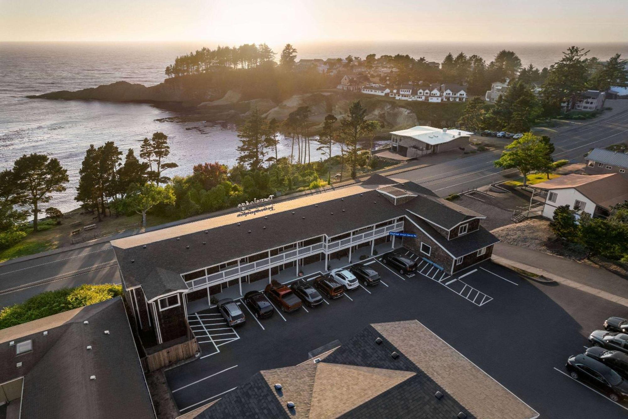 Travelodge By Wyndham Depoe Bay Exterior foto